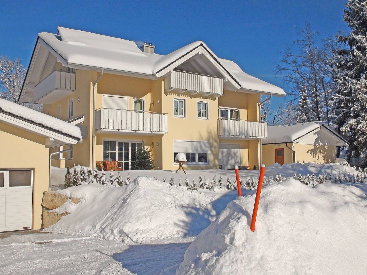 Ganze Ferienwohnung, Am Badezentrum - Ferienwohnungen - Ferienwohnung 3 Unternberg 45qm, Westbalkon, Küchenzeile, TV, WLAN, 2 Pers. in Ruhpolding, Bayerische Alpen