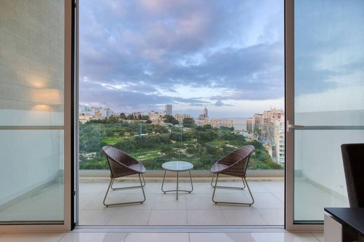 Gîte pour 6 personnes, avec balcon et vue sur l’océan, adapté aux familles à San Giljan - 2