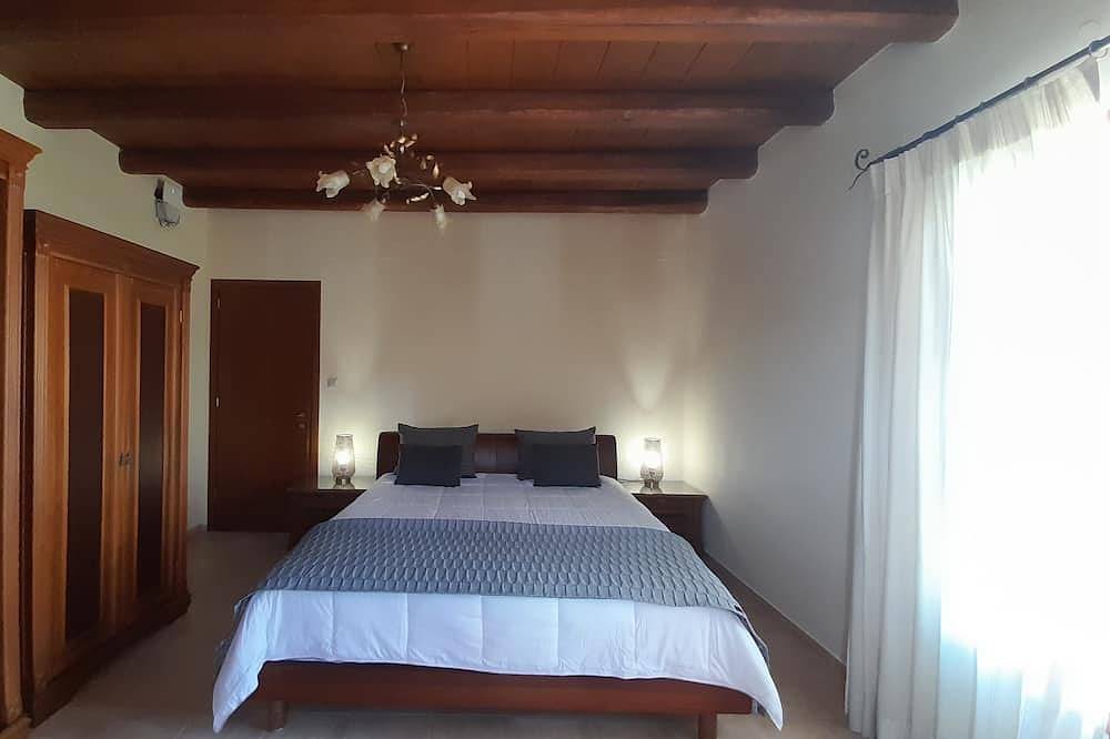 150τ.μ villa στο κεντρο καμηλαριου in Kamilari, Iraklio-Heraklion und Umgebung