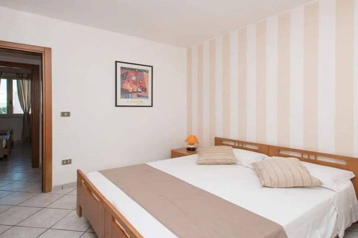 Location de vacances pour 5 personnes, animaux acceptés à Torre San Giovanni