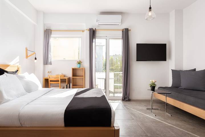Villa for 3 people, with balcony in Athens