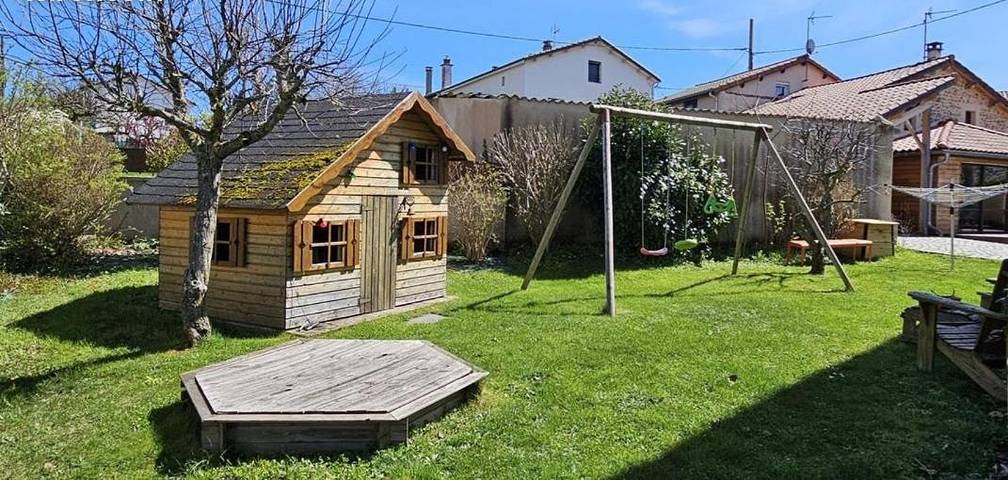 Maison d’hôte pour 7 personnes, avec vue ainsi que piscine et jardin dans la Loire - 2