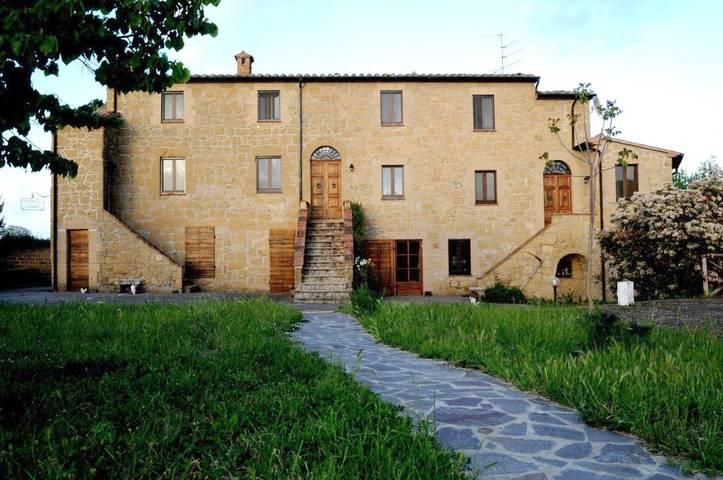 Gîte pour 2 personnes, avec jardin ainsi que piscine et terrasse, animaux acceptés à Pitigliano - 4