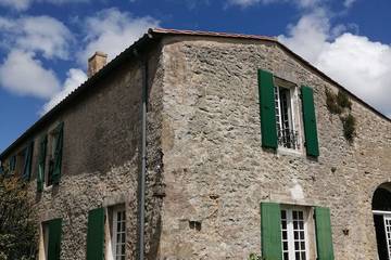 Location de vacances pour 18 personnes, avec jardin, animaux acceptés à Loix