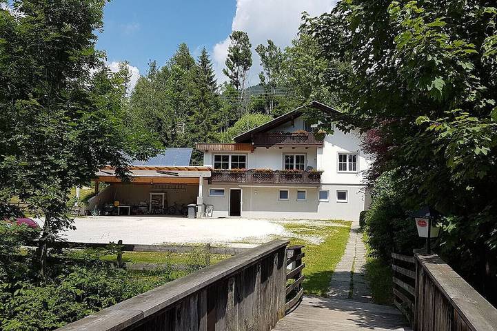 Ferienhaus für 12 Personen, mit Garten und Pool