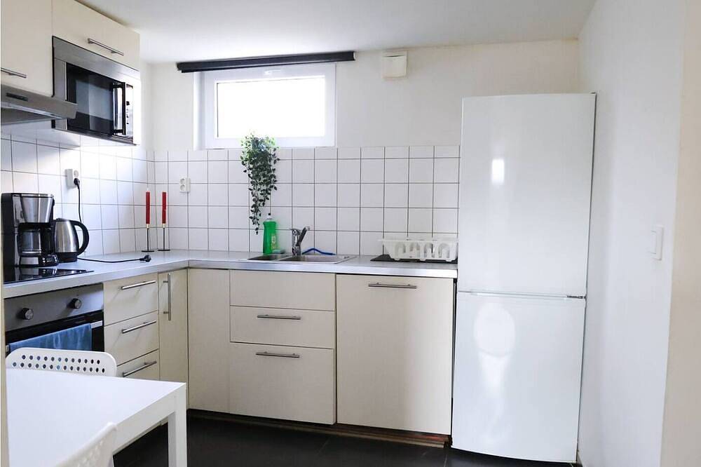 Ganze Wohnung, Workers Studio - 4 Beds - 1 Bath - Volvo - All-Inc in Göteborg, Västergötland