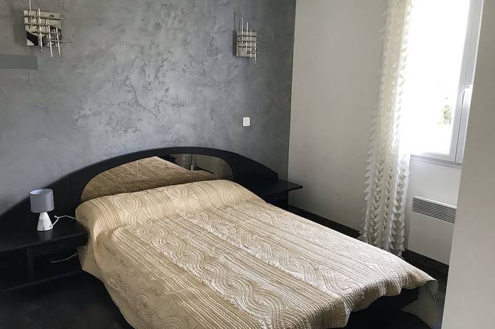 Gîte pour 4 personnes, avec jardin et terrasse à Sorgues - 2