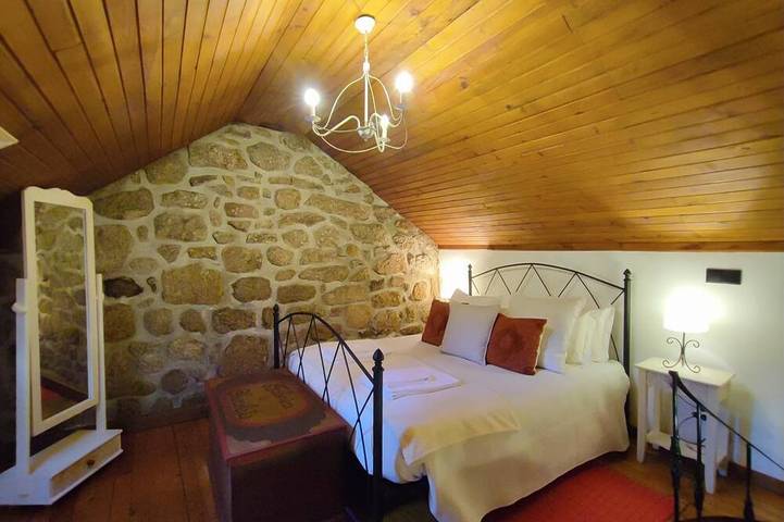 Gîte pour 4 personnes, avec balcon et jardin à Castro Laboreiro - 2