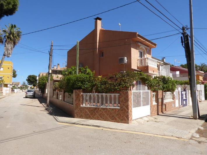 Location de vacances pour 5 personnes, avec vue et jardin dans Santiago de la Ribera - 2