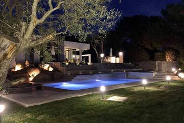 Cottage pour 12 personnes, avec jacuzzi ainsi que jardin et terrasse dans Plage Cala Rossa