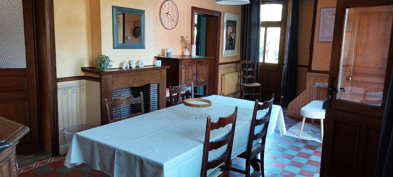 Logis - Château de la Motte - Hôtel & Restaurant in Liessies, Avesnes-sur-Helpe