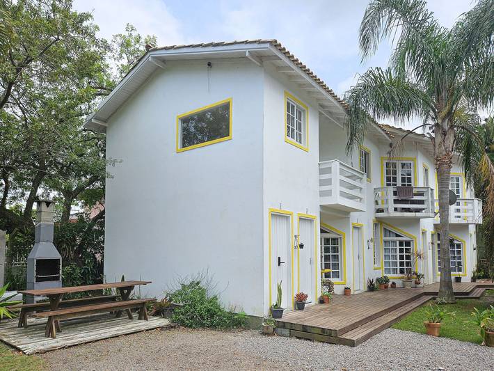 Casas e apartamentos de temporada para 2 pessoas, com balcão em Barra da Lagoa