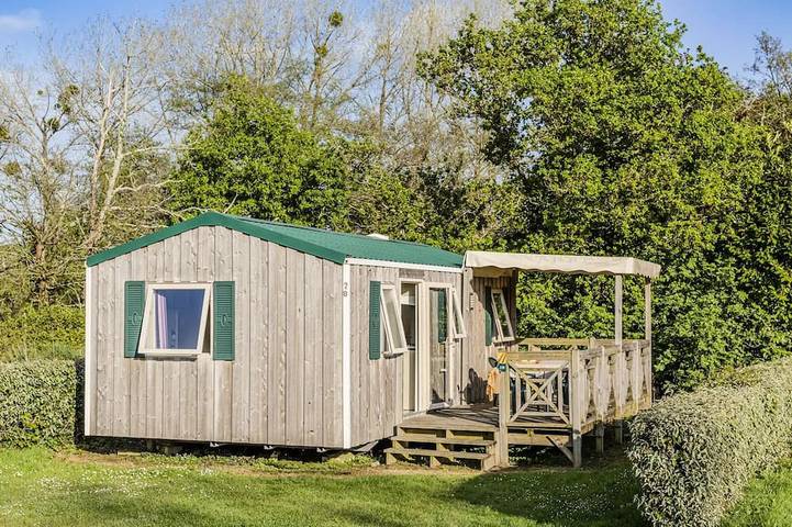 Camping für 6 Personen, mit Garten und Pool in Bénodet