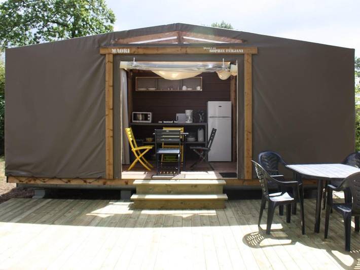 Tente pour 4 personnes, avec bassin pour enfant en Vendée - 2