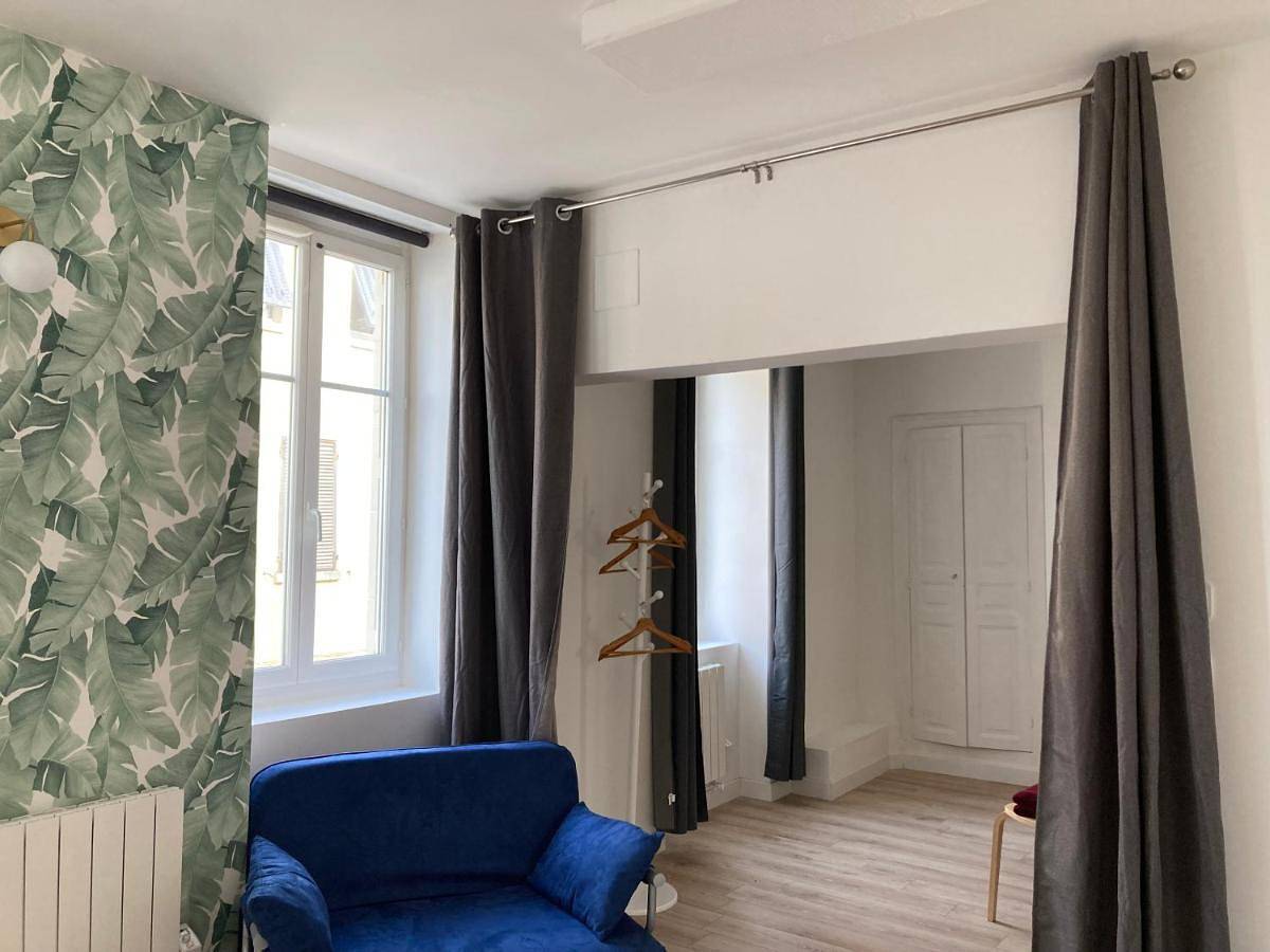 Appartement entier, A4 Premier étage spacieux et lumineux in Évaux-les-Bains, Région d'Aubussargues