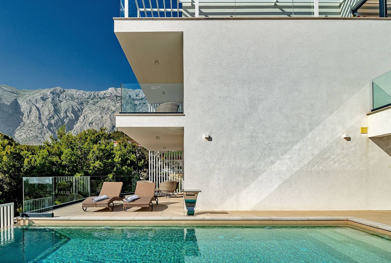 Villa Sea Crystal with Pool in Baško Polje Beach, Promajna