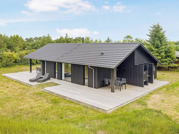 Ferienhaus für 6 Personen, mit Whirlpool und Terrasse sowie Garten und Sauna in Bratten