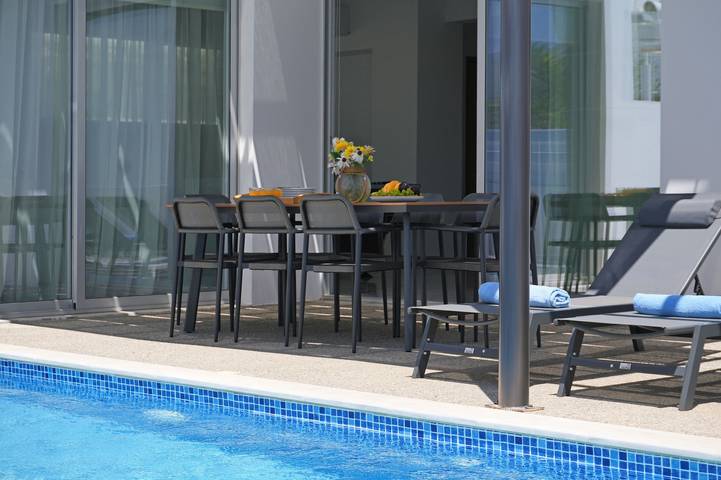 Villa pour 7 personnes, avec piscine ainsi que jardin et balcon à Ayia Napa - 4