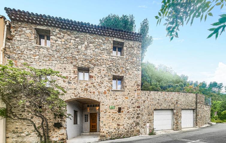 Maison de vacances pour 14 personnes, avec jardin et terrasse, animaux acceptés