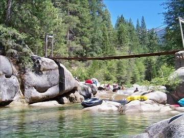 Log Cabin for 8 People in Wawona, Mariposa County, Photo 4