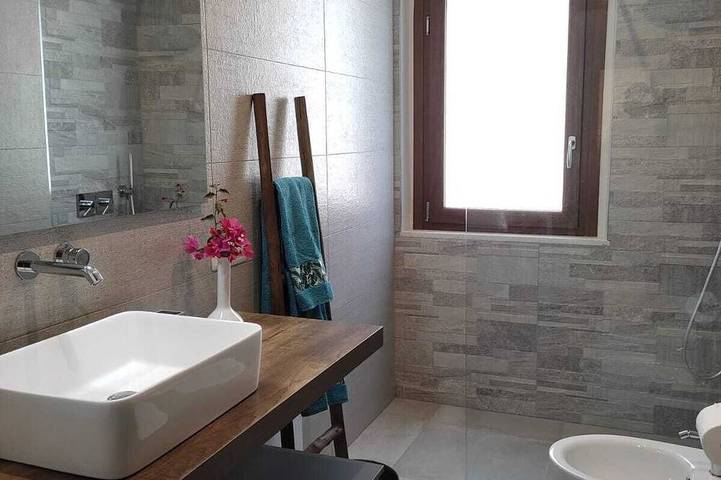 Detached villa within walking distance of Foxi and Murdegu beach in Foxi Murdegu, Tertenia