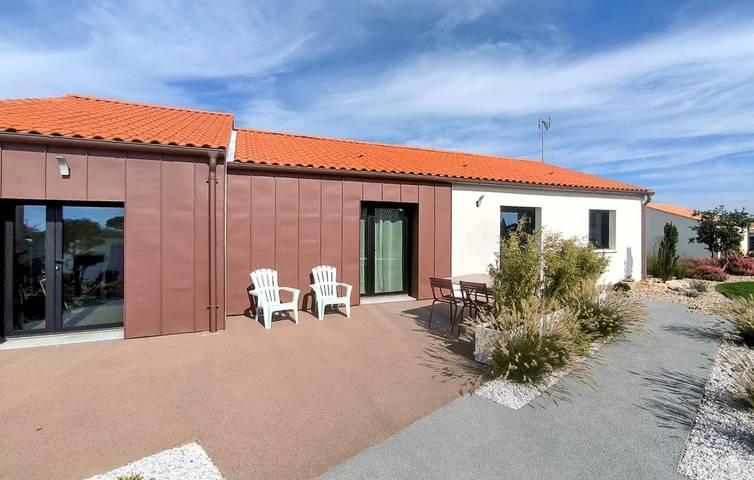 Appartement confortable avec jardin et parking, à 700 m d'un restaurant 4*. in Talmont-Saint-Hilaire, Vendée