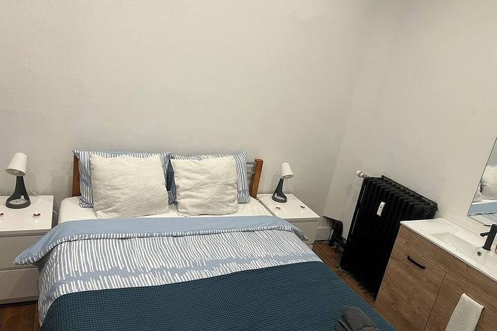 Appartement entier, Nice 1-bedroom apartment in Namur in Namur, Région de Namur