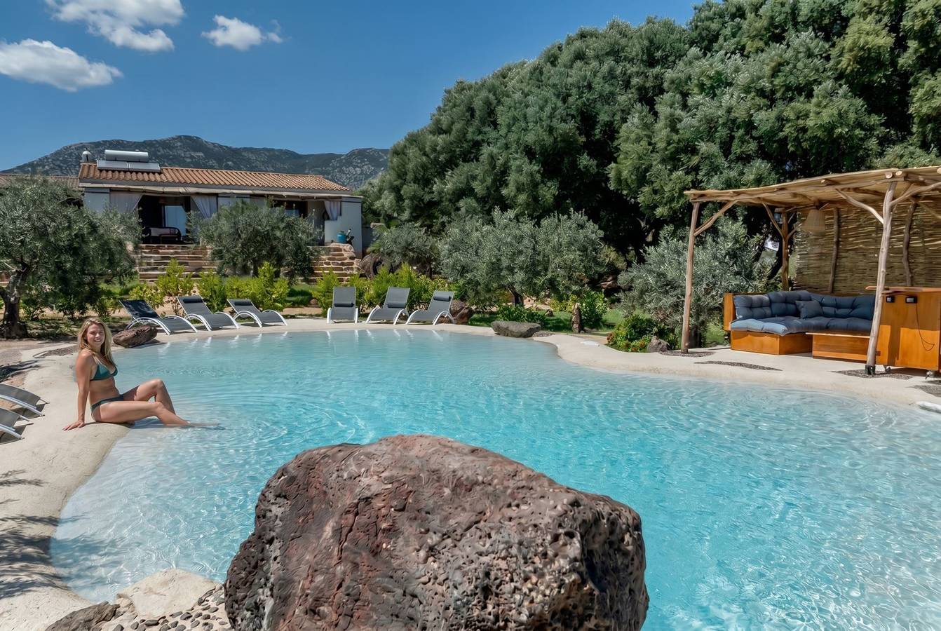 Ganze Ferienwohnung, Ferienwohnung für 6 Personen mit Pool in Orosei, Golf von Orosei