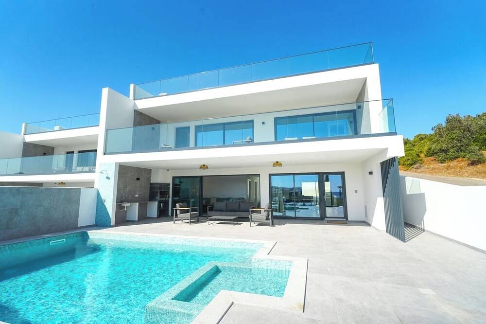 Einfach Salema: Villa Praia Dourada, Ocean Villa in Salema, Budens