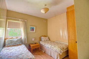 Beach House for 16 People in Tramore, Munster, Photo 1