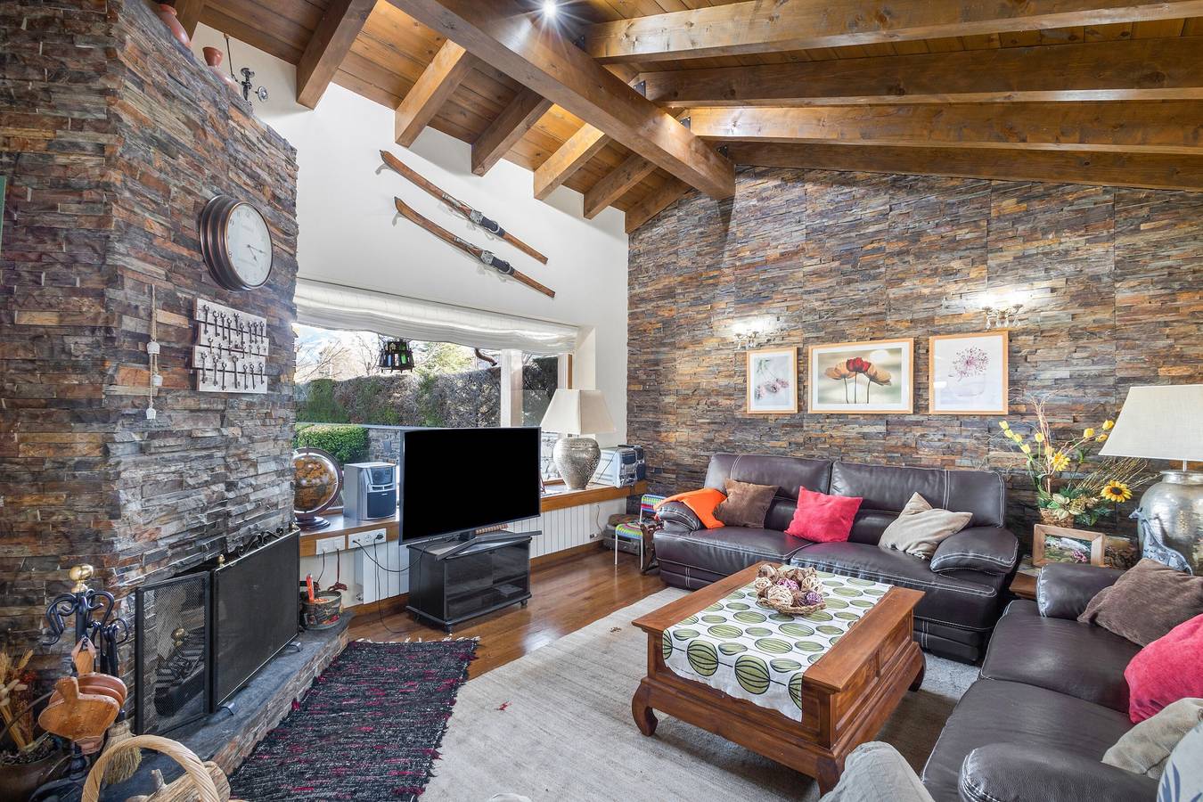 Maison de vacances 'Jose' avec vue sur la montagne, piscine partagée et Wi-Fi in Bellver de Cerdanya, Pyrénées catalanes