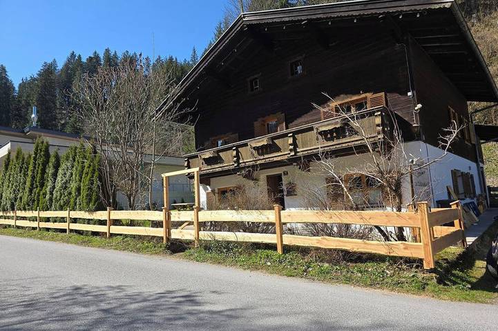 Ferienhaus für 10 Personen, mit Sauna und Garten in Ellmau