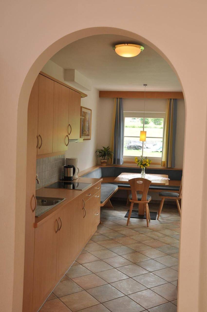 Ganze Wohnung, Apartment with Mountain View in Reischach Südtirol, Bruneck