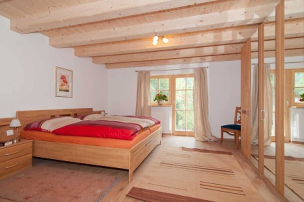 Entire apartment, Vacation apartment Gewald No. 2 - Ferienwohnungen Gewald in Rottach-Egern, Spitzingsee