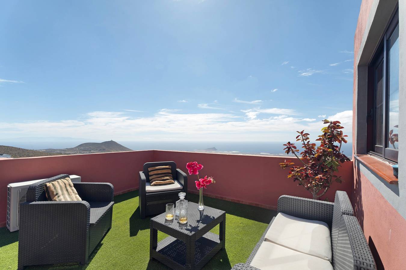 Splendida casa Casa Alberto Santos con terrazza sul tetto e vista sulle montagne e sull'oceano in San Miguel de Abona, Tenerife Sud