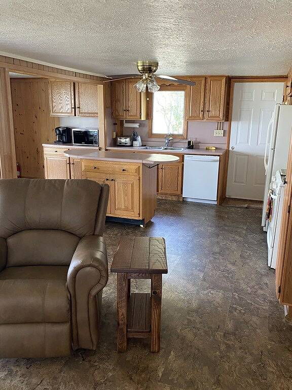 Newly updated Lakefront Houghton Lake home - close to popular sandbar. in Prudenville, Roscommon County