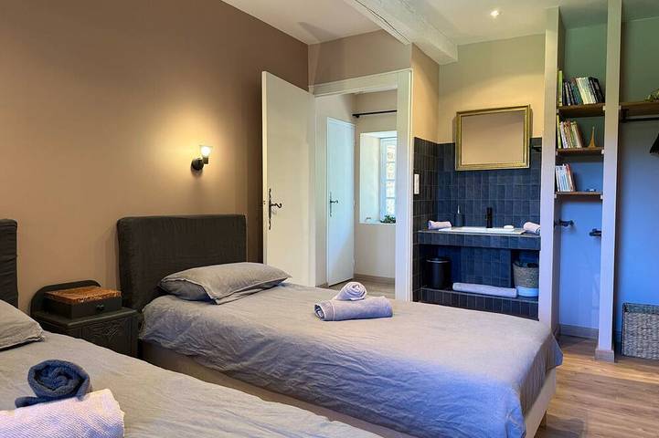 Location de vacances pour 8 personnes, avec jardin à Saint-Paul-la-Roche - 4