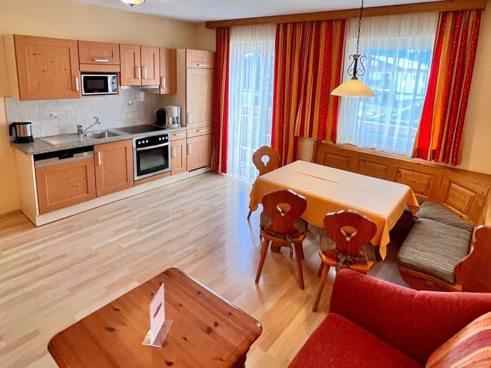 Ferienwohnung für 6 Personen, mit Balkon und Terrasse sowie Garten und Sauna in Altenmarkt im Pongau - 4