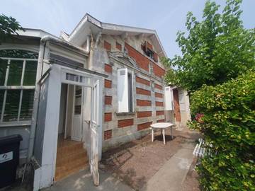 Gîte pour 6 personnes, avec terrasse dans Office De Tourisme De Soulac