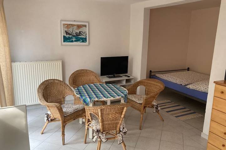 Ferienwohnung für 4 Personen, mit Terrasse und Garten in Mellenthin