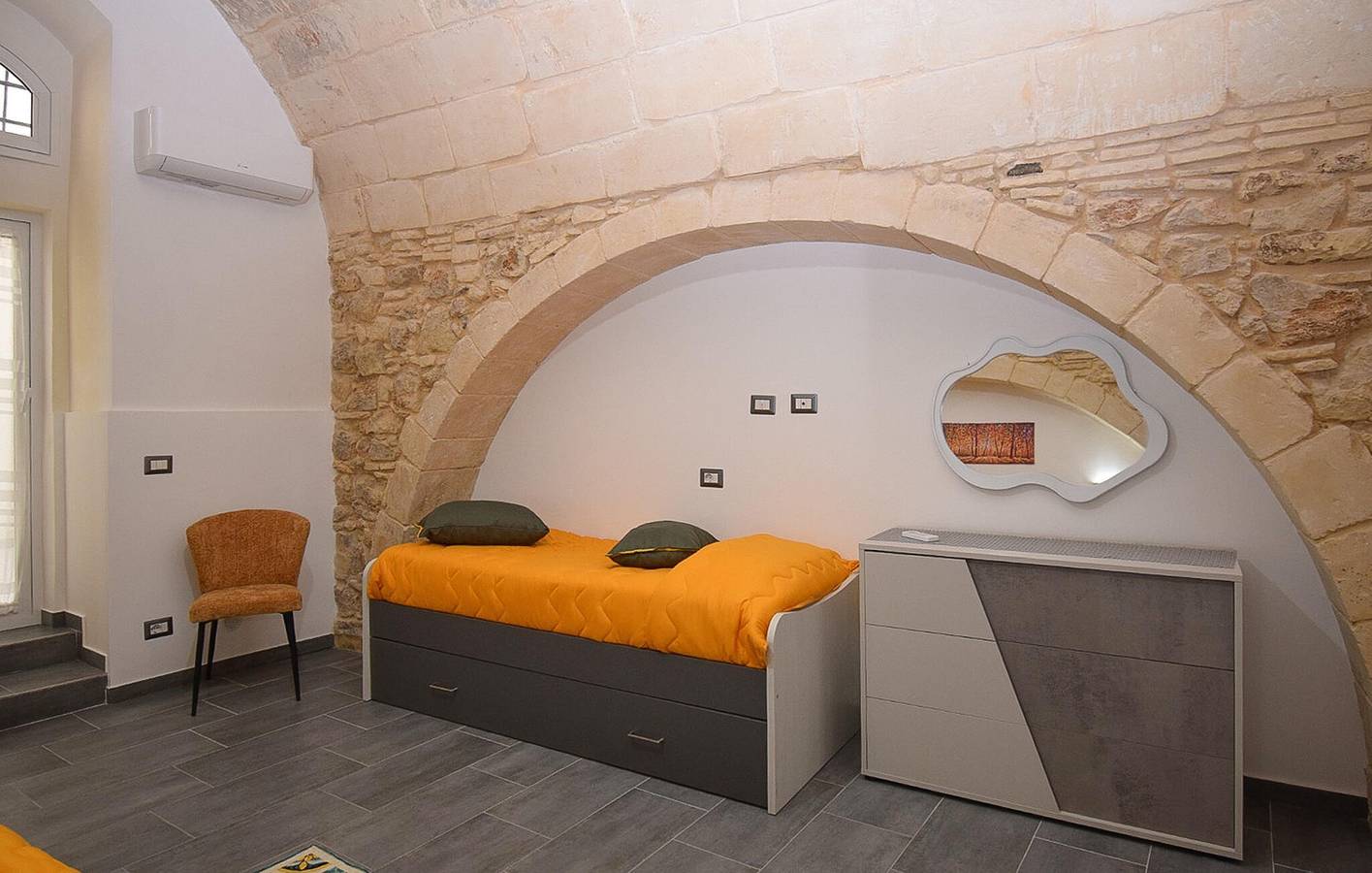 Encantador apartamento de 2 dormitorios con terraza cerca del centro de Ragusa in Ragusa (Sicilia), Provincia de Ragusa