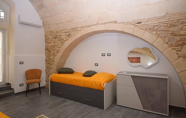 Incantevole appartamento con 2 camere da letto e terrazza vicino al centro di Ragusa in Ragusa, Provincia di Ragusa