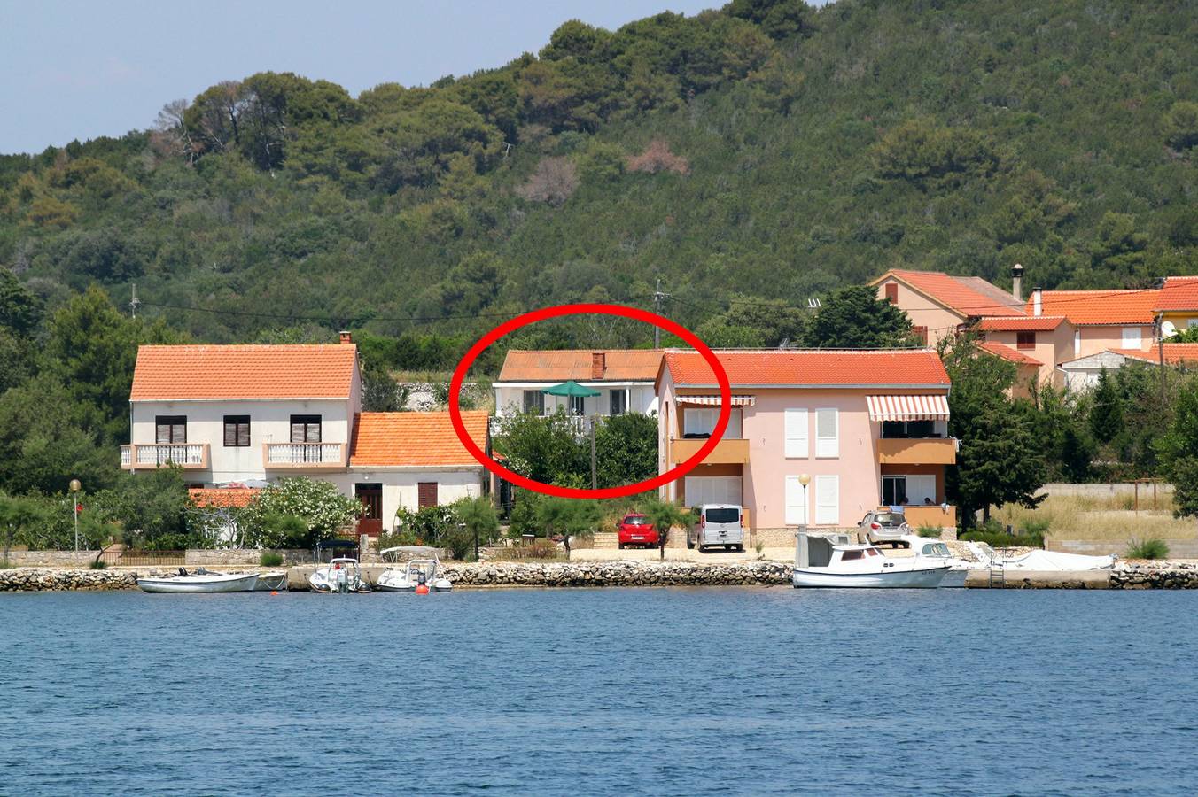 Ganze Wohnung, 1-Zimmer-Ferienwohnung mit Terrasse Verunic, Dugi otok A-8104-b in Sali, Dugi Otok
