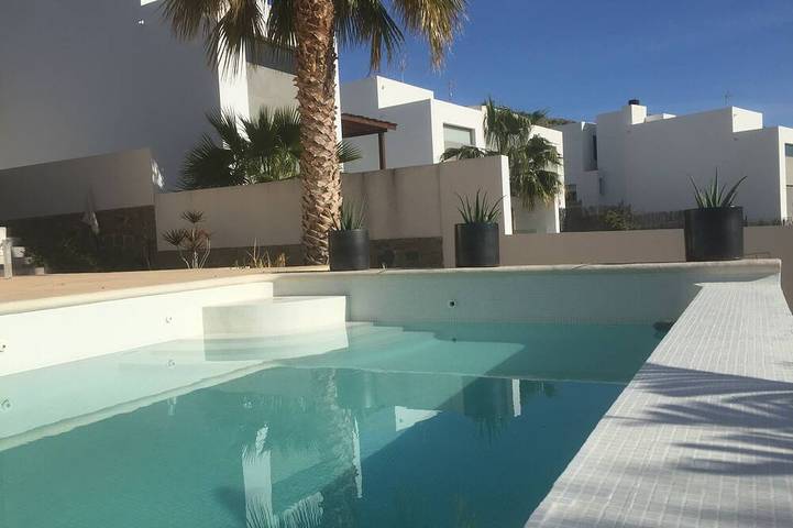 Chalet para 6 personas, con jardín y balcón - 1
