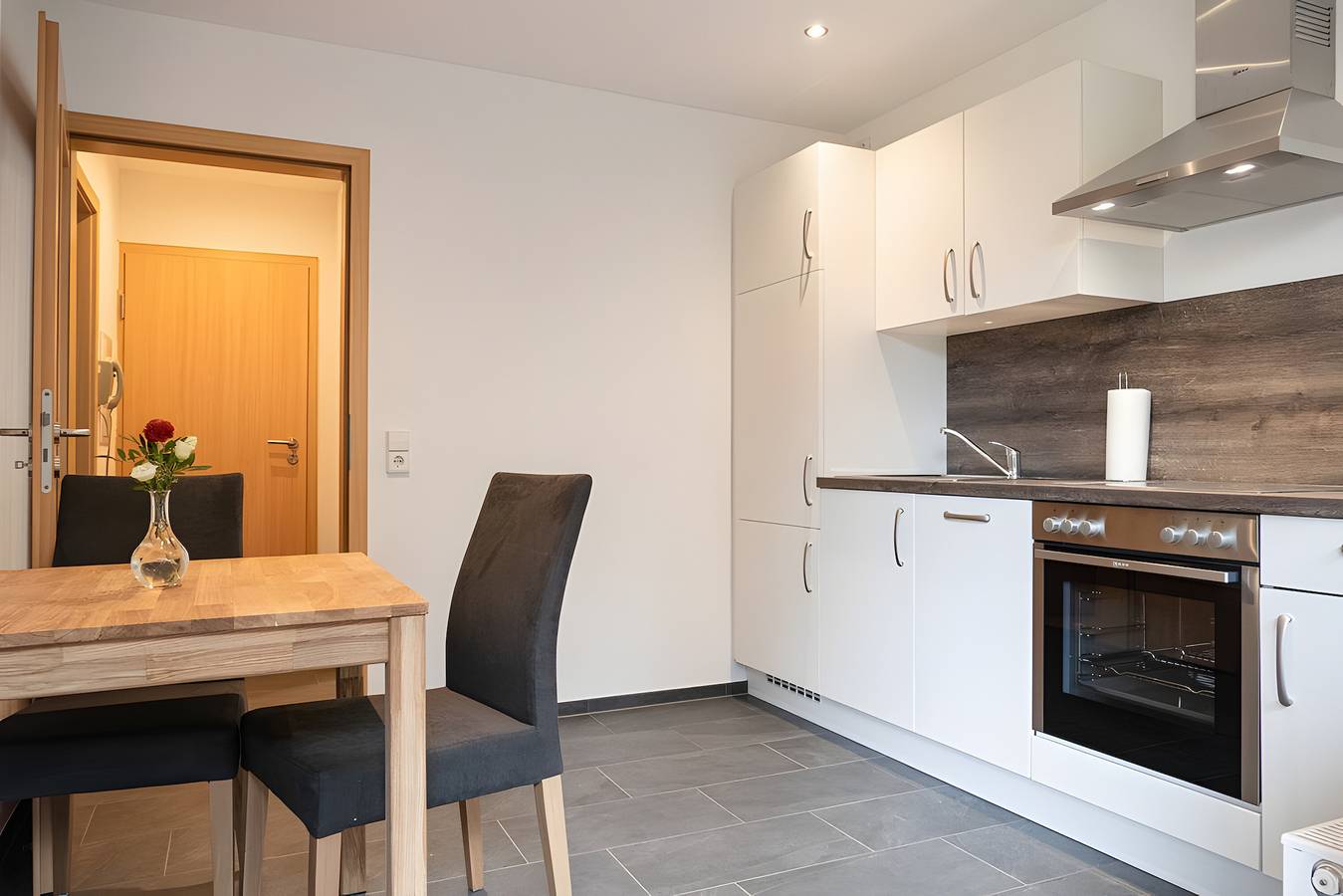 Ganze Wohnung, Ferienwohnung '1 Zimmer' mit Bergblick, Gemeinschaftsterrasse und Wi-Fi in Bad Peterstal-Griesbach, Mittlerer Schwarzwald