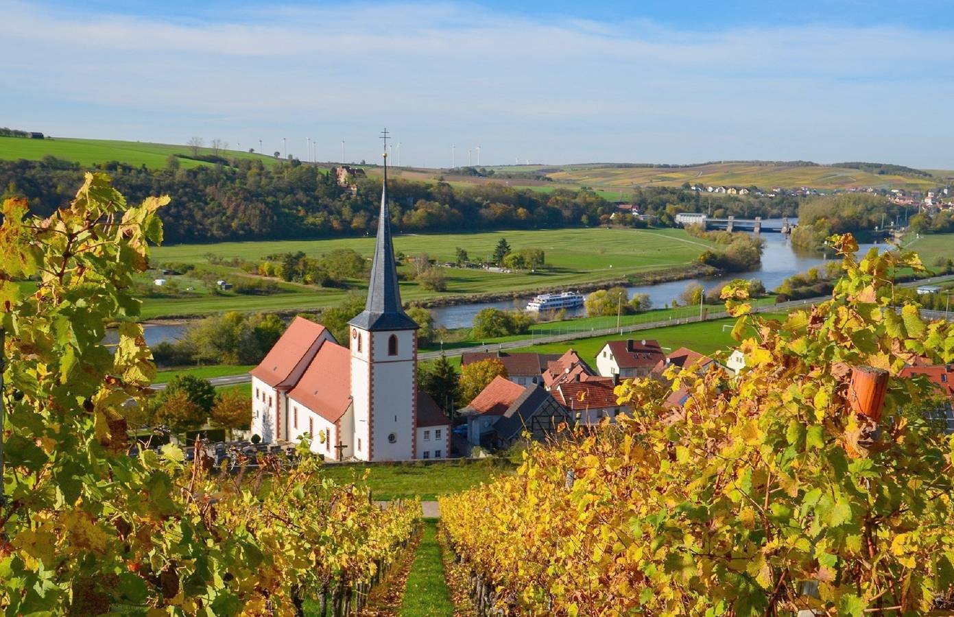 Haus Ziegler - Ferienwohnung (120qm) mit Balkon und Wlan in Kolitzheim, Fränkisches Weinland