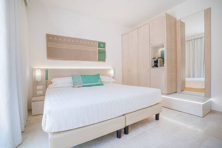 Chambre d’hôte pour 2 personnes, avec balcon/terrasse et piscine dans Santa Teresa Gallura