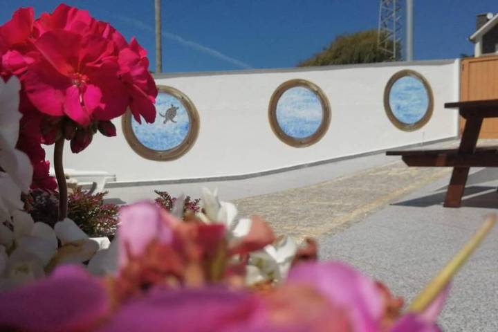 Apartamento para 5 personas, con Balcón y Terraza además de Jardín y Piscina para niños en Vila Praia de Ancora