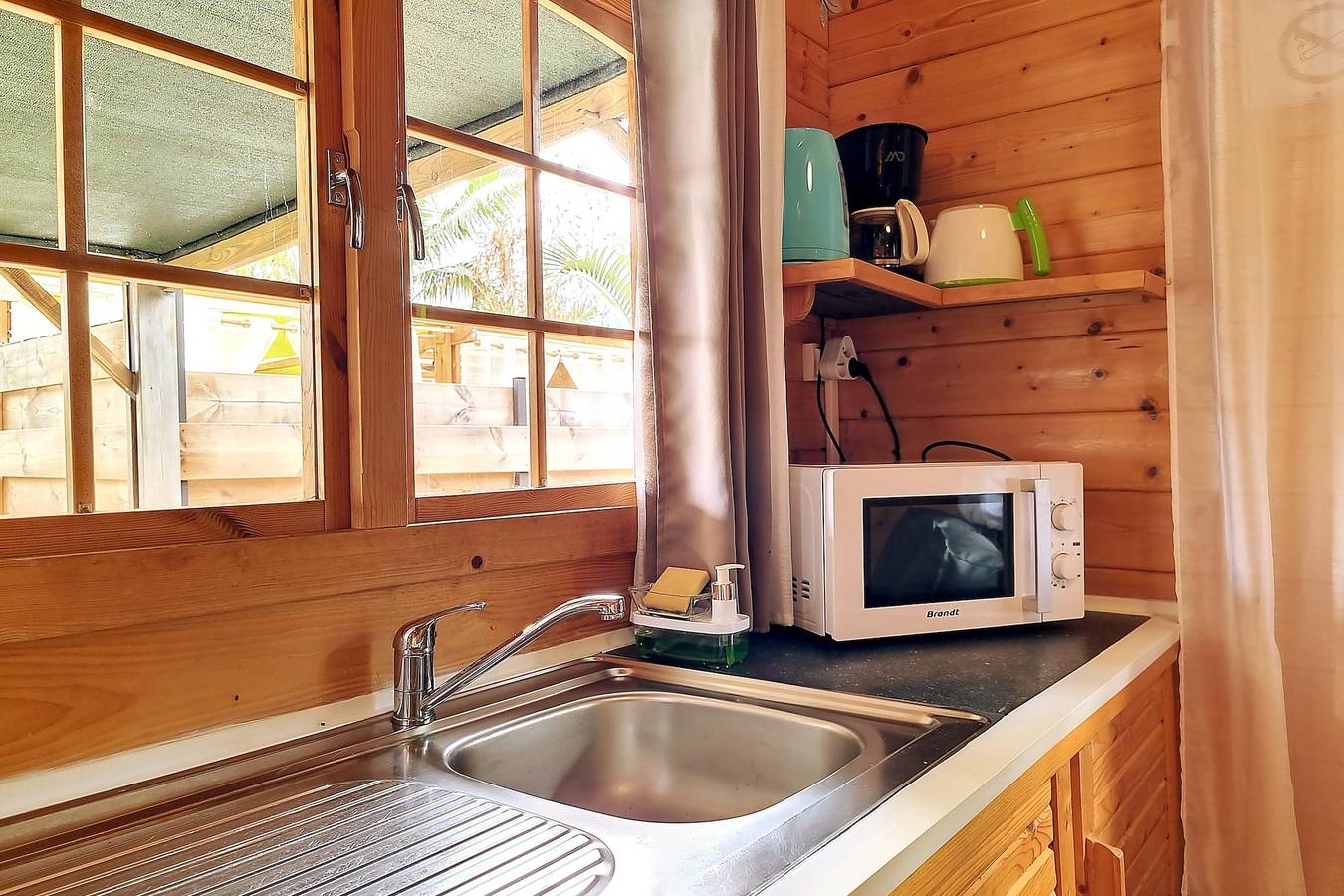 Bungalow para 5 personas con sauna in Les Makes, Saint-Louis