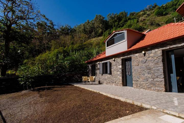 Casa de férias para 4 pessoas, com Terraço e Jardim no Funchal